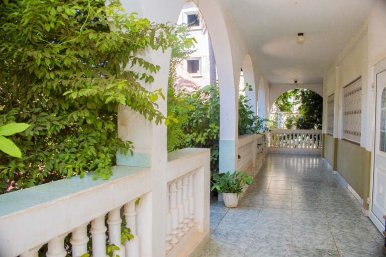 Fully furnished 6bedroom 2storey house Kerr Sering Bijilo GAMREALTY