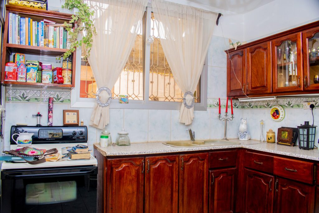 Fully furnished 6bedroom 2storey house Kerr Sering Bijilo GAMREALTY