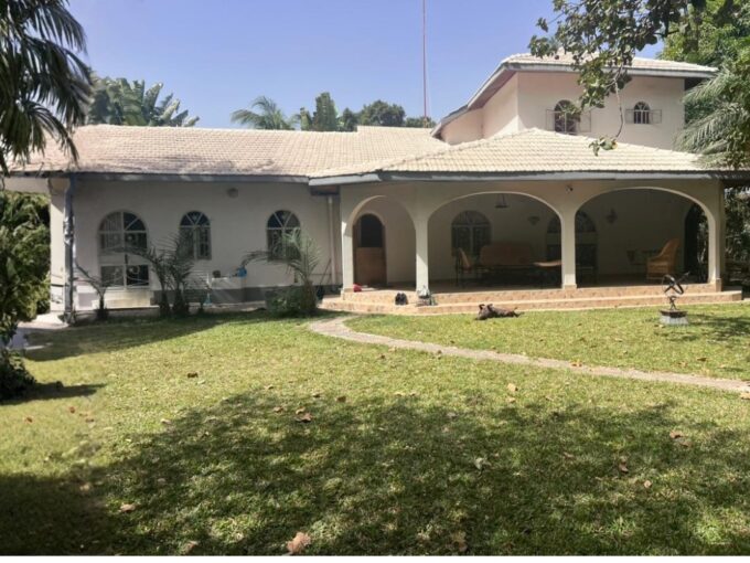 Gamrealty Attractive Villa On 5000 M2 Plot For Sale Gambia 00002
