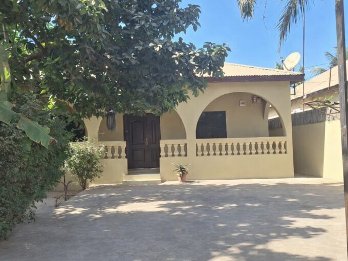 Gamrealty 4 Bedroom House For Sale Brusubi Gambia00006
