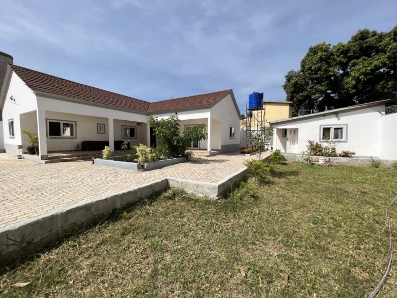 Gamrealty Spacious 3 Bed Furnished Bungalow Bijilo Gambia9